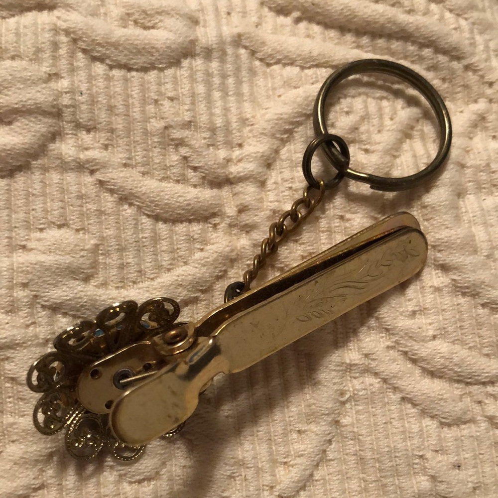 Vintage Blue Stone Keychain - Picture 5 of 6